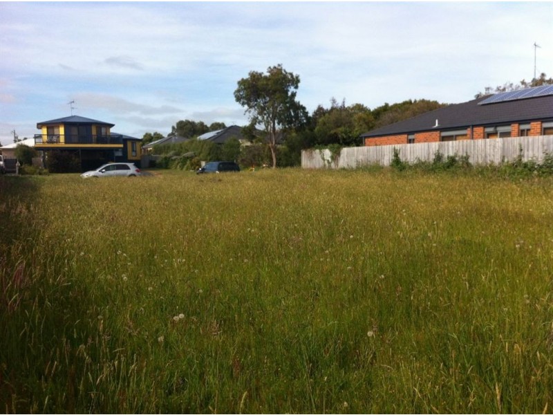 6 Cook Close, Inverloch VIC 3996