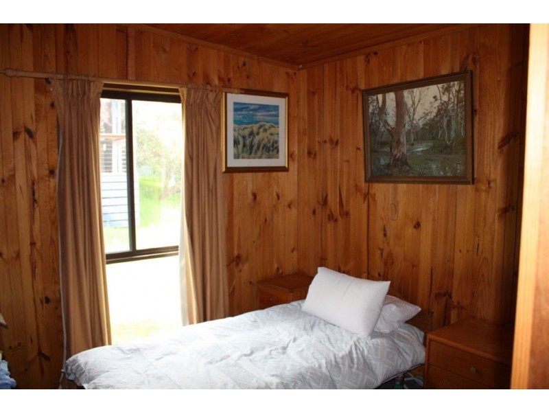 5 Dorothy Street, Venus Bay VIC 3956