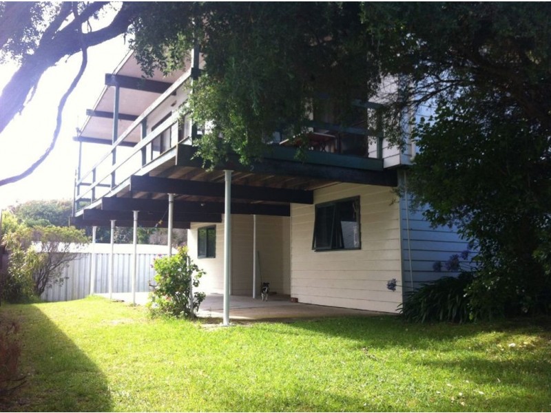 2 Box Avenue, Sandy Point VIC 3959