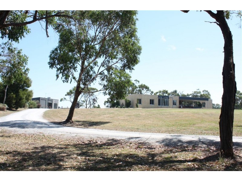 188 Albert Ruttle Drive, Inverloch VIC 3996