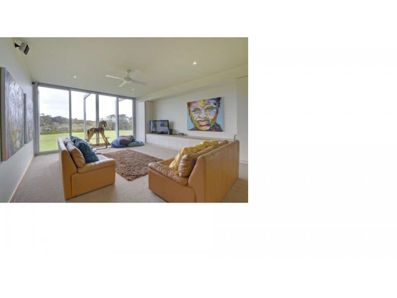 188 Albert Ruttle Drive, Inverloch VIC 3996