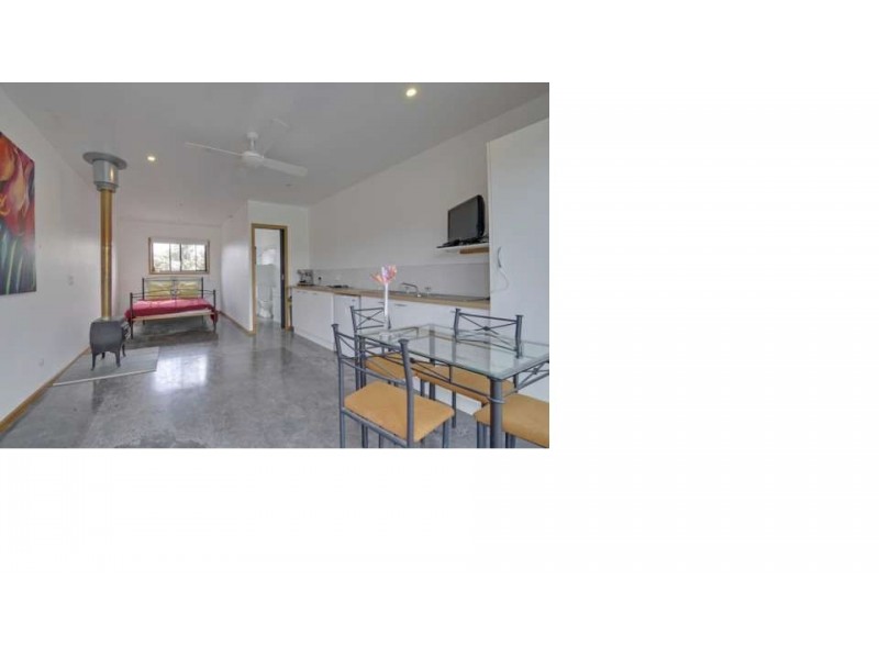 188 Albert Ruttle Drive, Inverloch VIC 3996