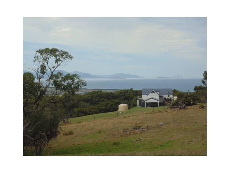 7 Thomson Road, Fish Creek VIC 3959