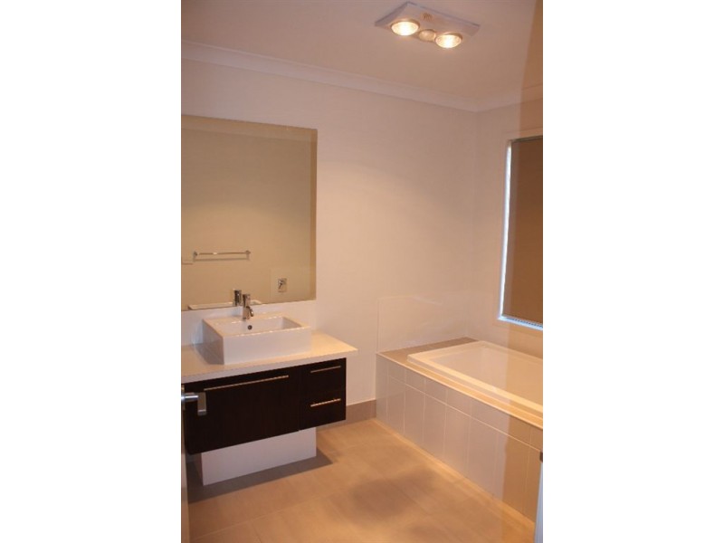 5 Oceanic Drive, Inverloch VIC 3996