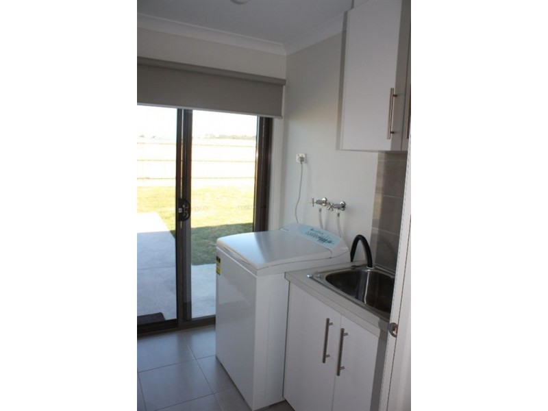 5 Oceanic Drive, Inverloch VIC 3996