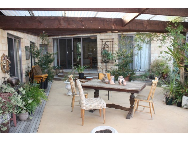 12 Melaleuca Mews, Inverloch VIC 3996