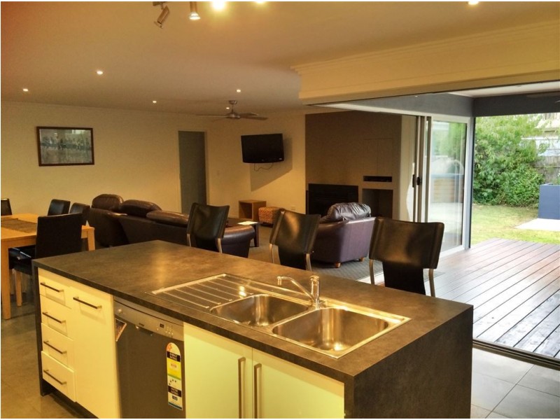 25 Darling Ave, Inverloch VIC 3996