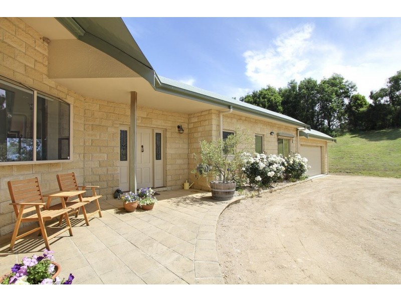 585 Fish Creek Road, Foster VIC 3960