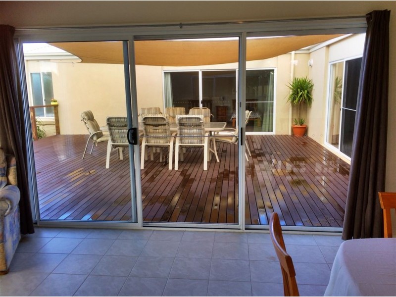 86 Albert Ruttle Drive, Inverloch VIC 3996