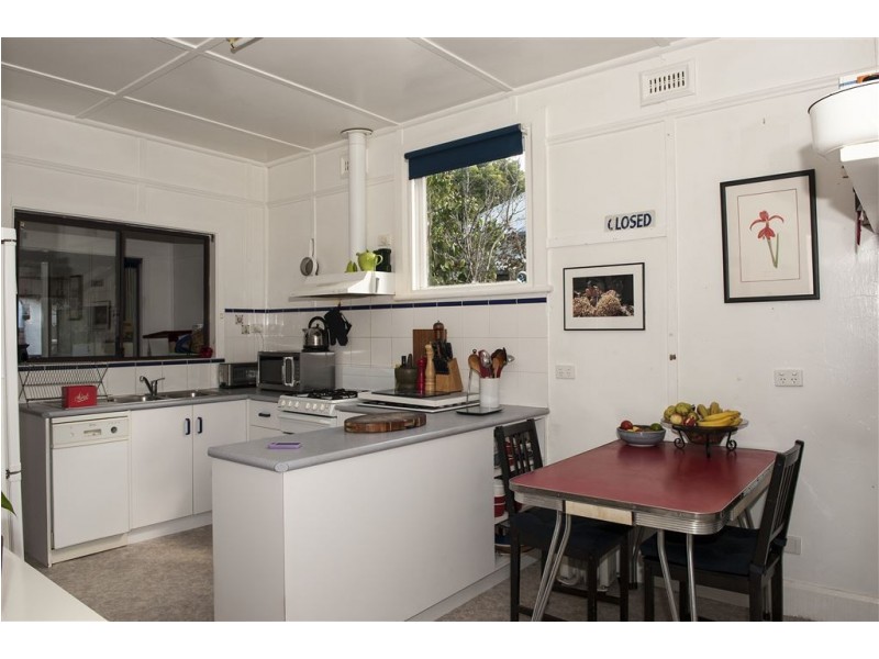 60 Ridgway, Mirboo North VIC 3871