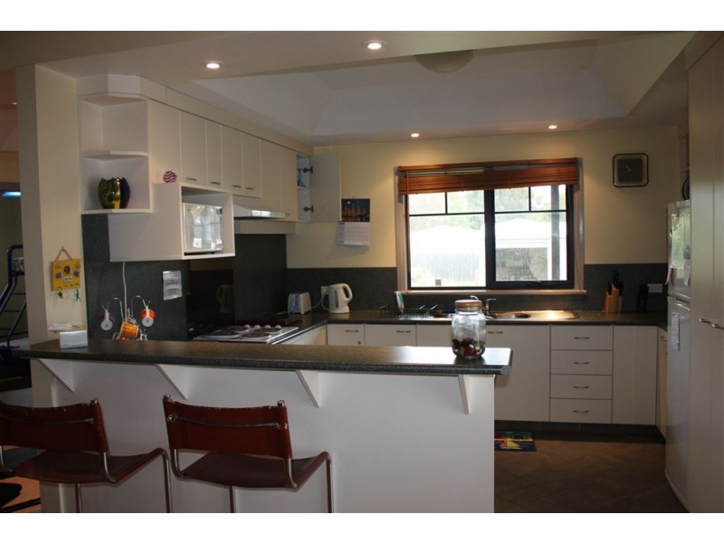 61 Dixon Street, Inverloch VIC 3996