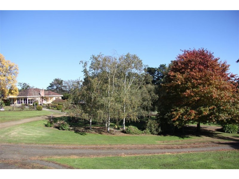 20 McCartins Lane, Mirboo North VIC 3871