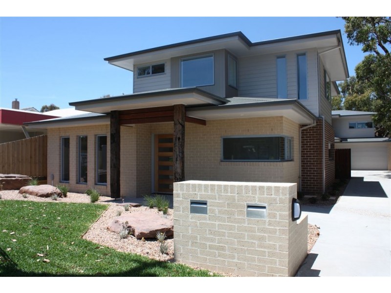 16 Grandview Grove, Inverloch VIC 3996