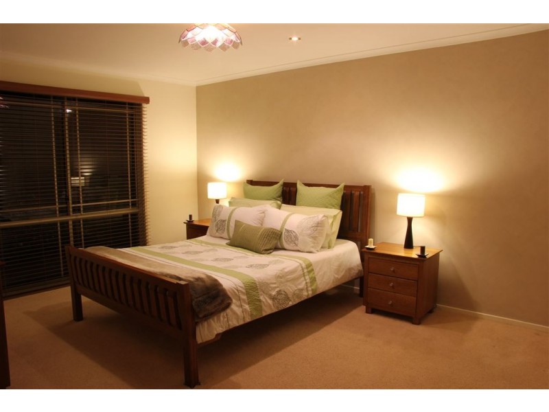 6 Carr Ave, Leongatha VIC 3953