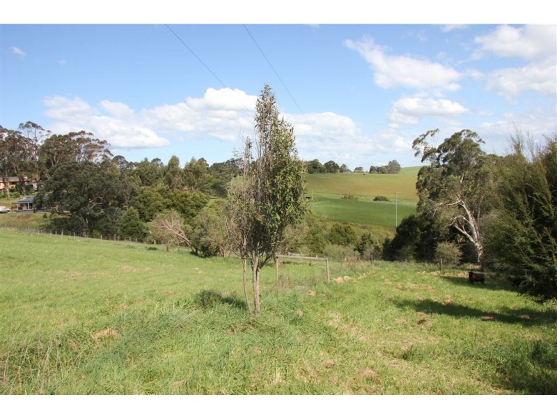 6 Grandridge Road, Mirboo North VIC 3871