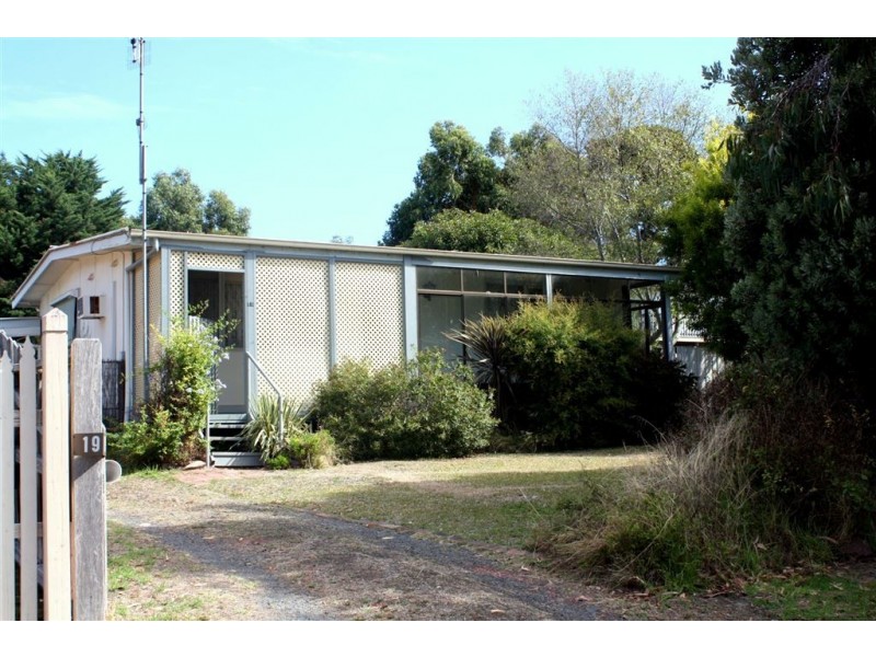 19 Golf Street, Inverloch VIC 3996