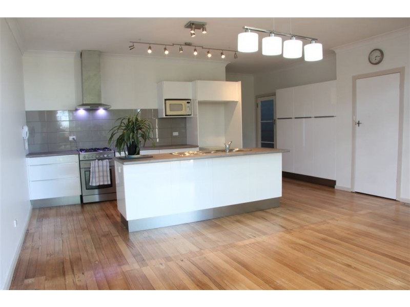 15 Farmer street, Mirboo North VIC 3871