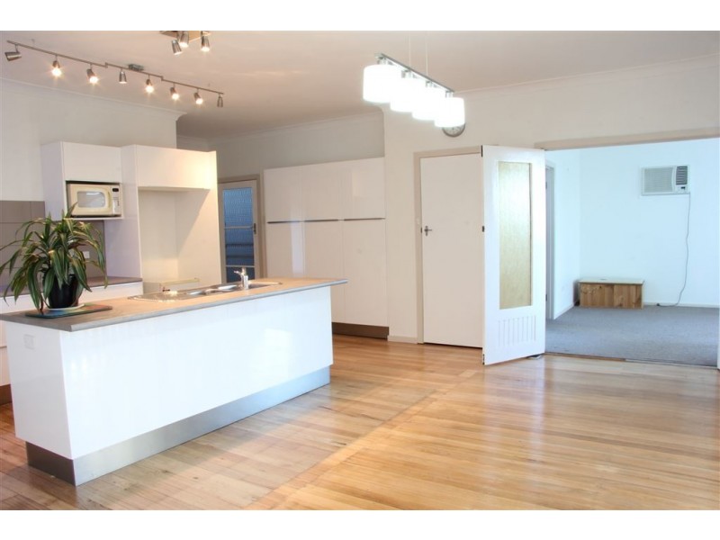 15 Farmer street, Mirboo North VIC 3871