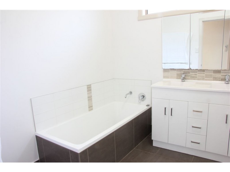 15 Farmer street, Mirboo North VIC 3871