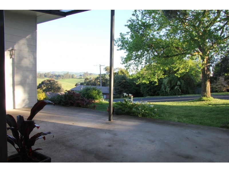 15 Farmer street, Mirboo North VIC 3871