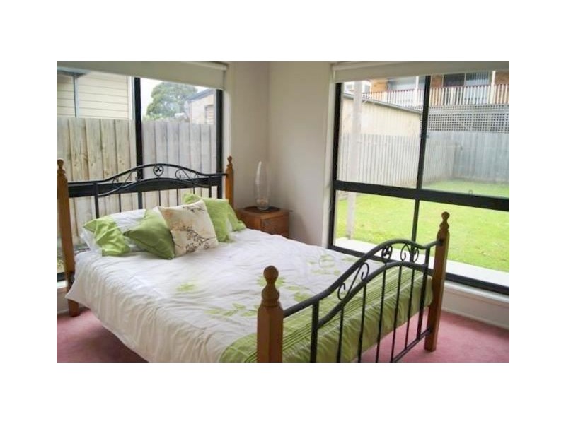 11 Hobson Place, Inverloch VIC 3996