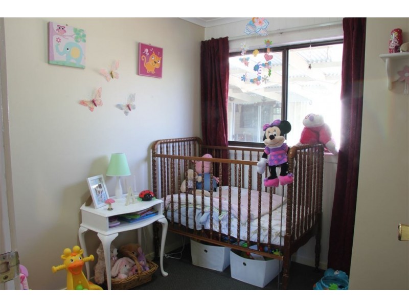 6 Railway Road, Mirboo North VIC 3871