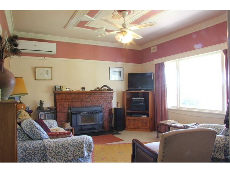 58 Baromi Road, Mirboo North VIC 3871