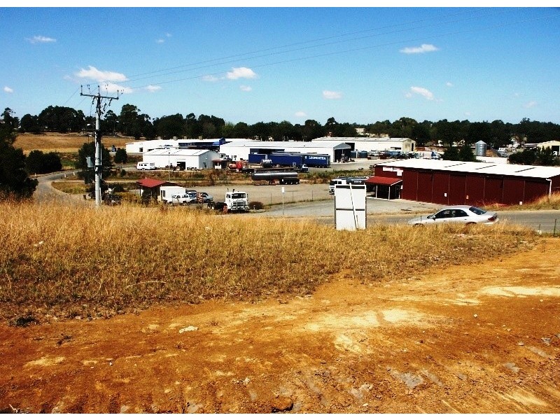 8 Cusack Road, Leongatha VIC 3953