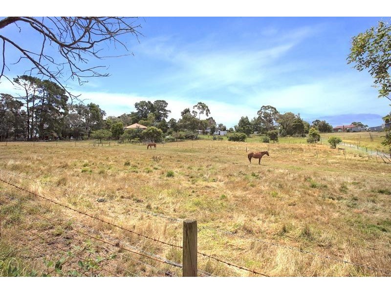 100-102 Brysons Road, Warrandyte VIC 3113