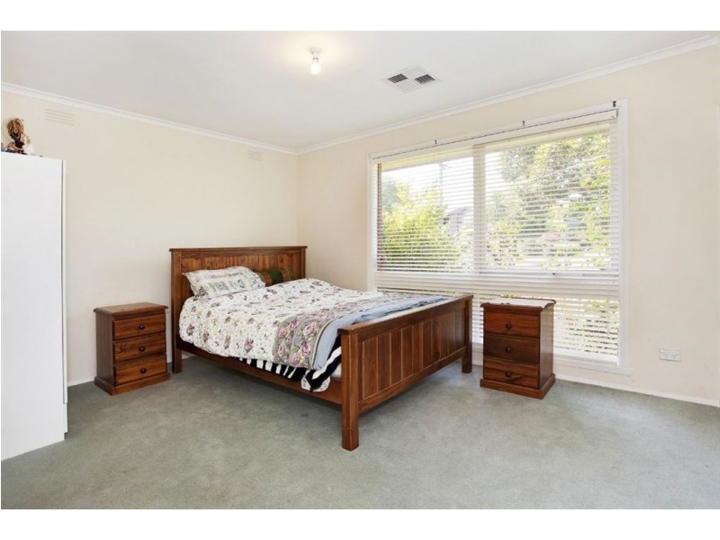 4 Parkhill Drive, Ringwood North VIC 3134