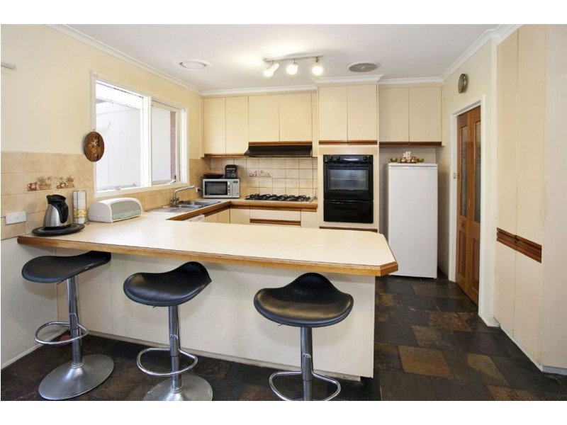 4 Parkhill Drive, Ringwood North VIC 3134