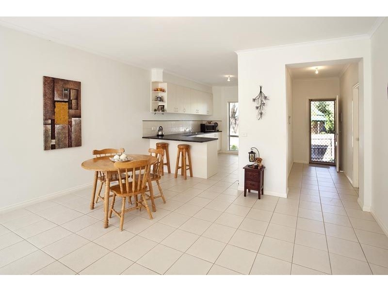 2/20 Joffre Street, Croydon VIC 3136