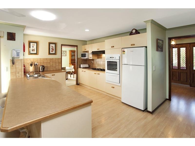 77 Little John Road, Warranwood VIC 3134