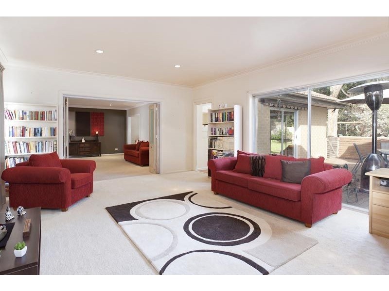 63 Goldsmith Avenue, Ringwood North VIC 3134