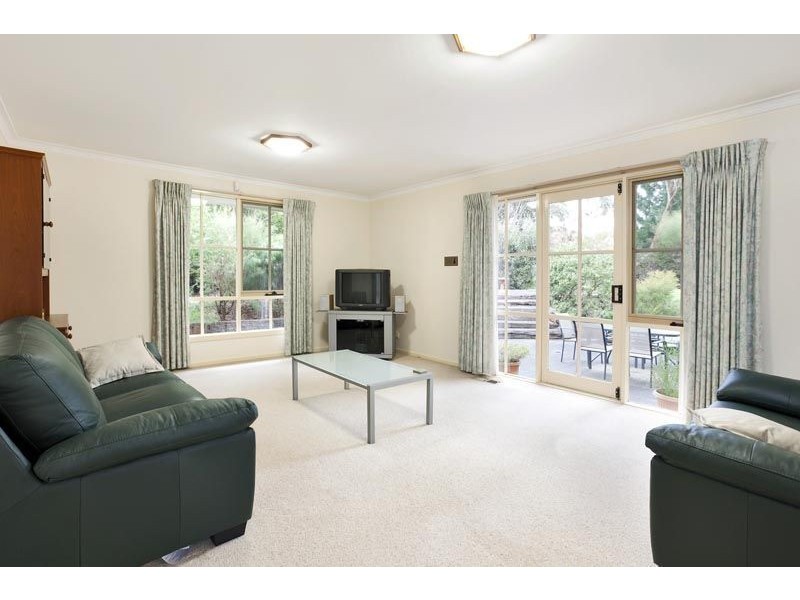 70 Little John Road, Warranwood VIC 3134