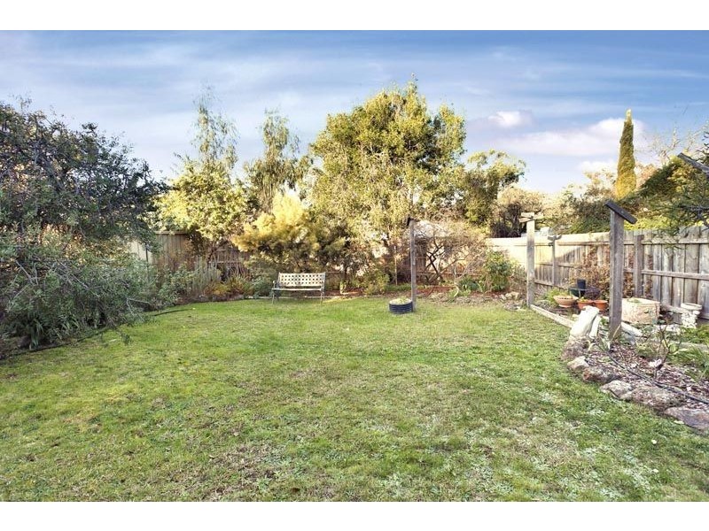 16 Humber Road, Croydon North VIC 3136