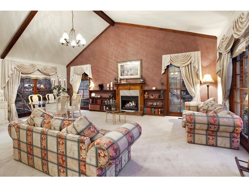 1 Cielterre Avenue, Ringwood North VIC 3134