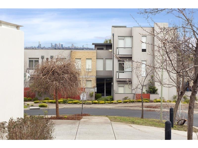 19/3 Sovereign Point Court, Doncaster VIC 3108