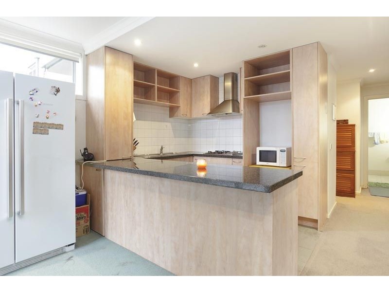 19/3 Sovereign Point Court, Doncaster VIC 3108