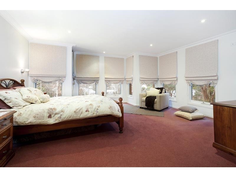 74 Little John Road, Warranwood VIC 3134