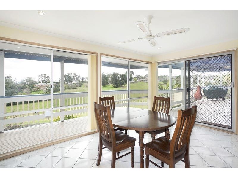 9 Hillview Court, Croydon Hills VIC 3136