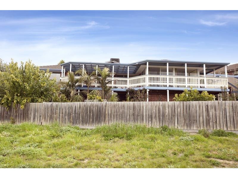 9 Hillview Court, Croydon Hills VIC 3136