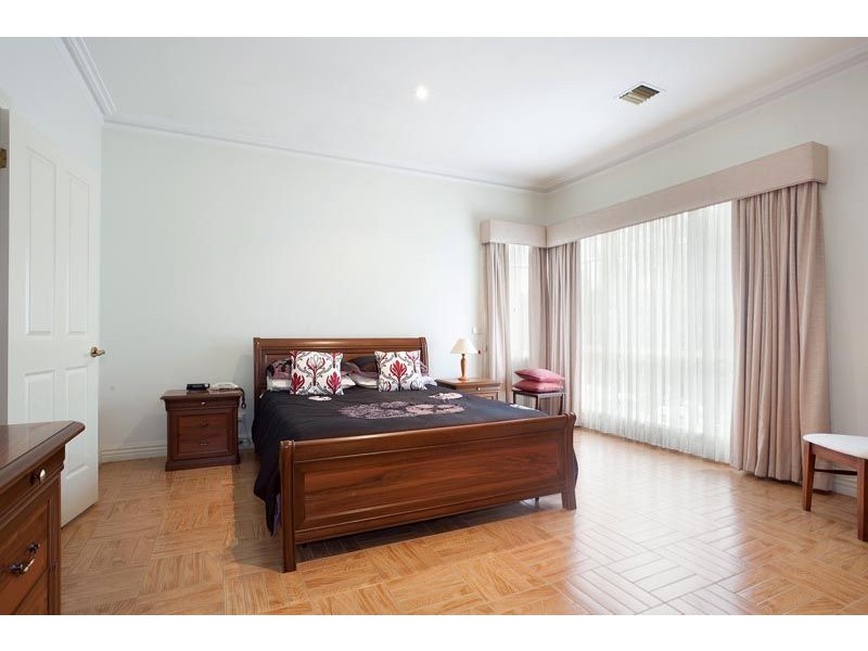 275A Old Warrandyte Road, Ringwood North VIC 3134