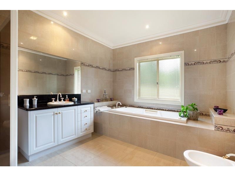 275A Old Warrandyte Road, Ringwood North VIC 3134