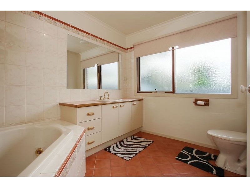 31A Mirang Avenue, Croydon VIC 3136