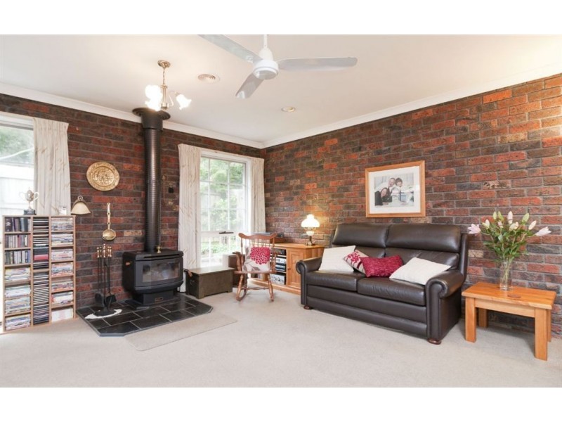 9 Avis Court, Ringwood VIC 3134