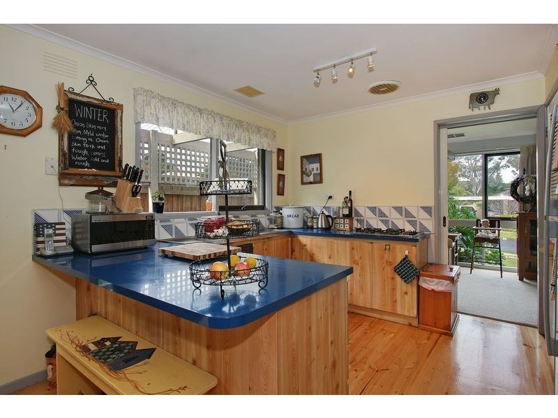 1 Crawley Grove, Ringwood North VIC 3134