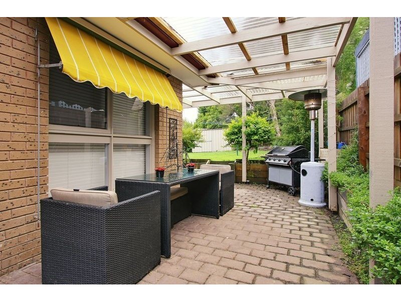 1 Crawley Grove, Ringwood North VIC 3134