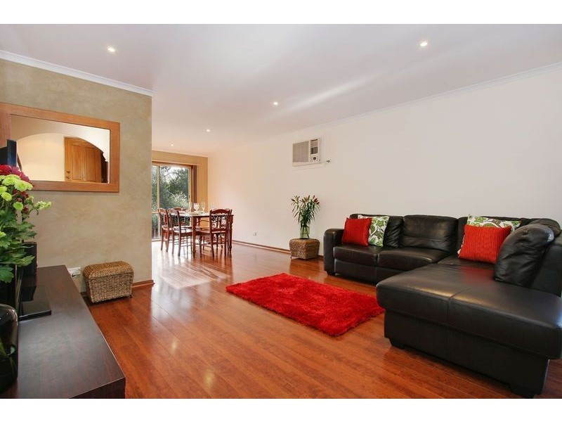 2/13 Finlayson Street, Ringwood East VIC 3135