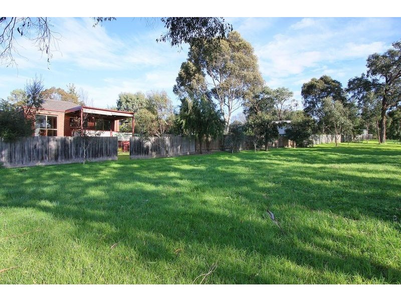 2/13 Finlayson Street, Ringwood East VIC 3135